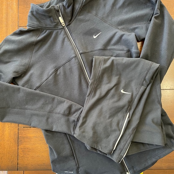 nike tight fit jacket